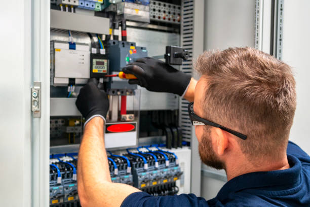 Best Emergency Electrical Repair  in Navy Yard City, WA